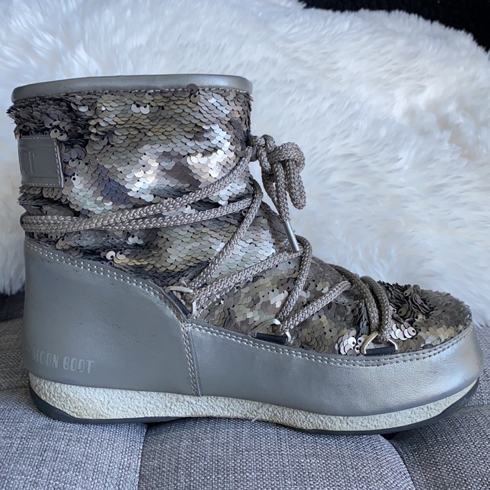 Silver Sequin Moon Boots